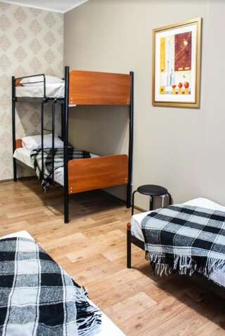 Хостелы hostel Koleso Одесса Кровать в общем номере с 4 кроватями-2