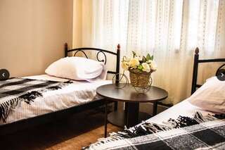 Хостелы hostel Koleso Одесса Кровать в общем номере с 4 кроватями-4